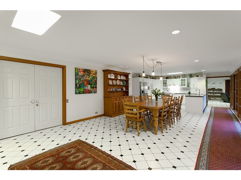 25 Walsall Street, The Gap QLD 4061