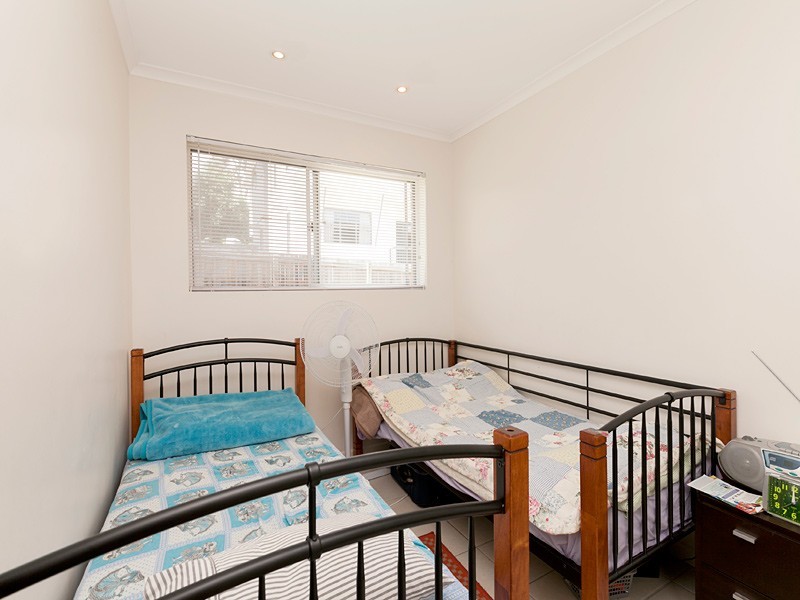 2/66 Dunsmore Street, Kelvin Grove QLD 4059