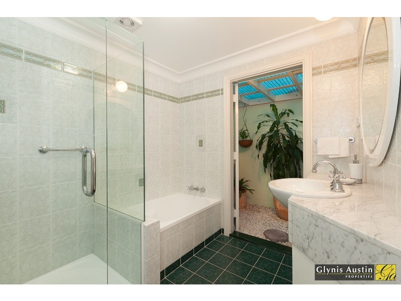 5 Bearsden Avenue, Newmarket QLD 4051