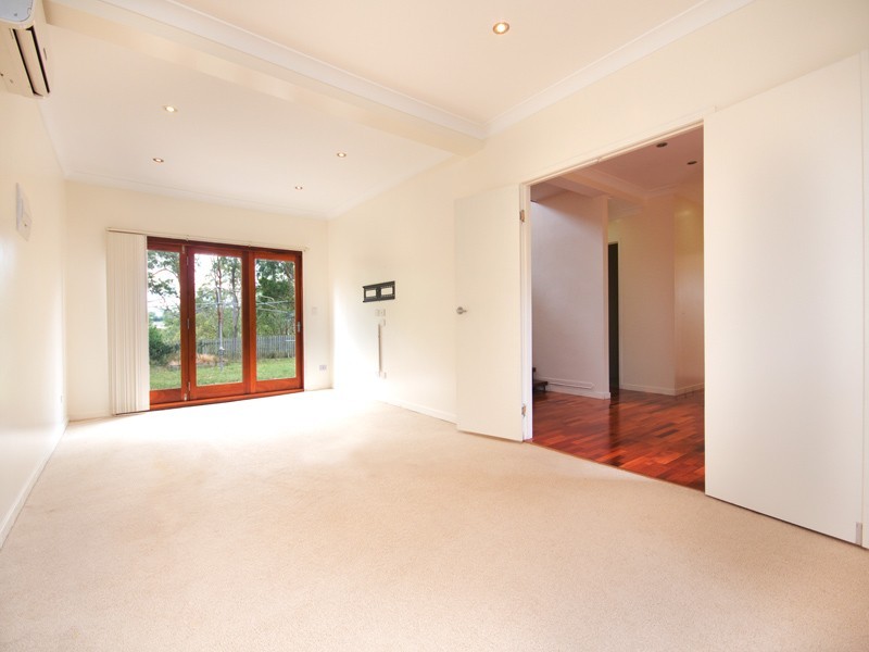 14 Algona Street, Holland Park West QLD 4121