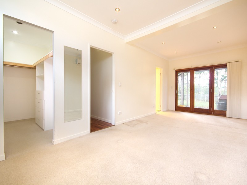 14 Algona Street, Holland Park West QLD 4121