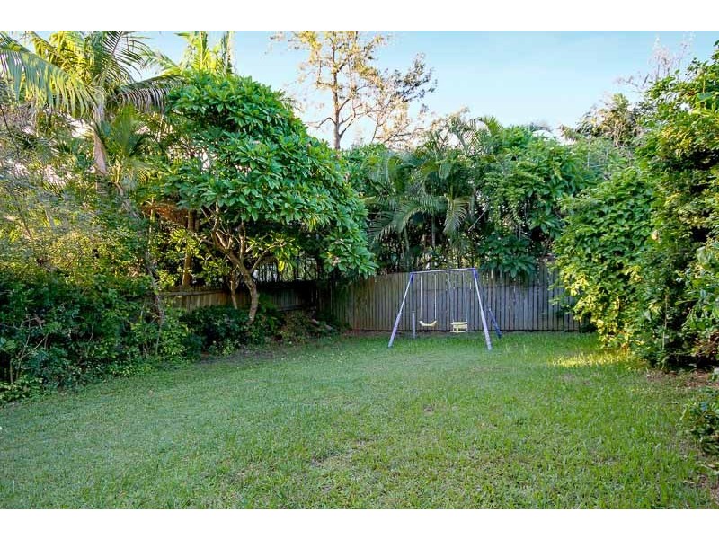 15 Beatrice Street, Bardon QLD 4065