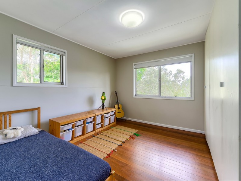 17 D’Aguilar Road, The Gap QLD 4061