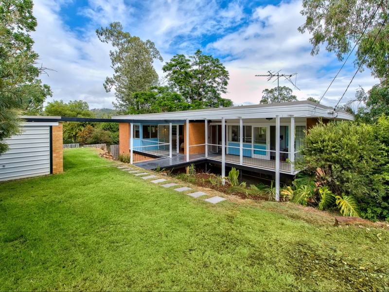 17 D’Aguilar Road, The Gap QLD 4061