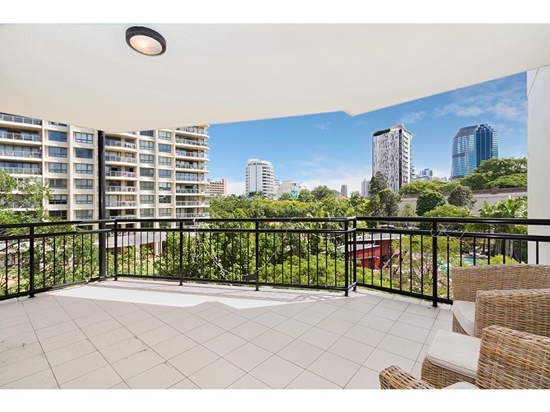 44/15 Goodwin Street, Kangaroo Point QLD 4169