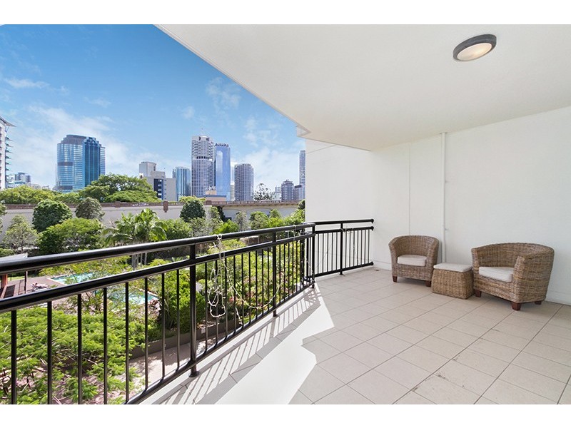 44/15 Goodwin Street, Kangaroo Point QLD 4169