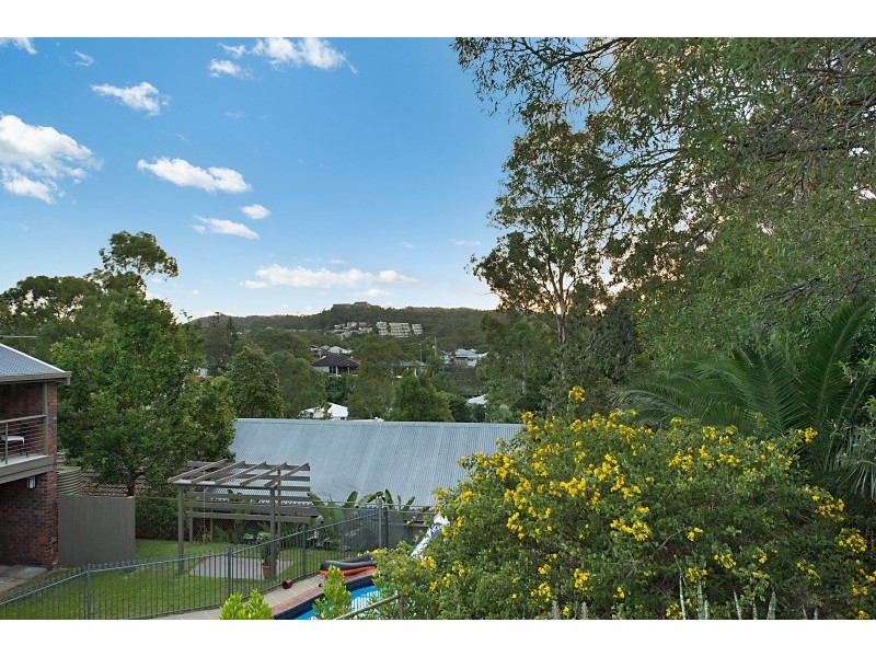 24 Mackay Terrace, Bardon QLD 4065