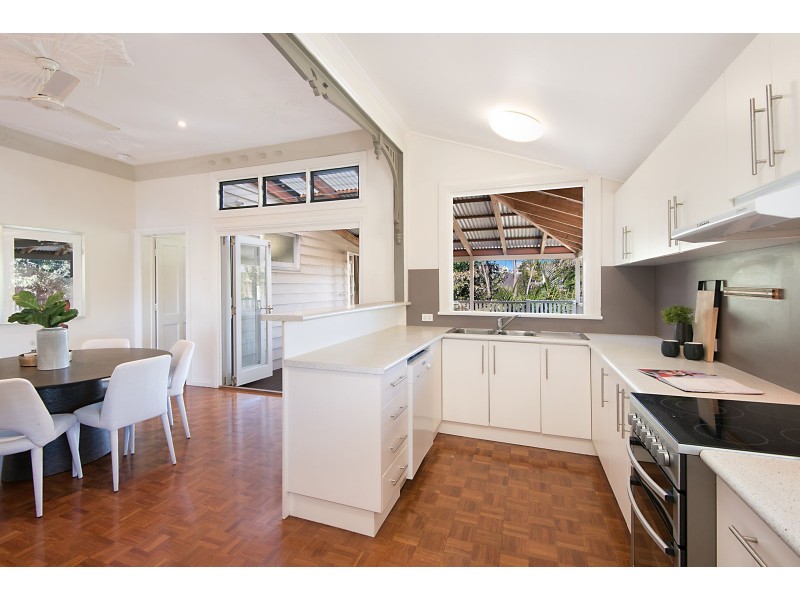 34 Arthur Terrace, Red Hill QLD 4059