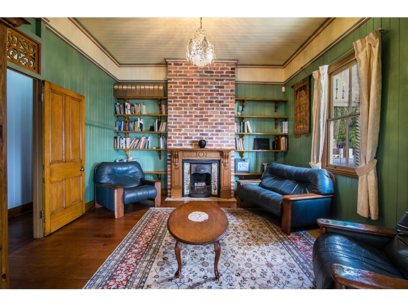 47 Arthur Tce, Red Hill QLD 4059