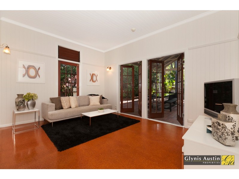 47 Raleigh Parade, Ashgrove QLD 4060