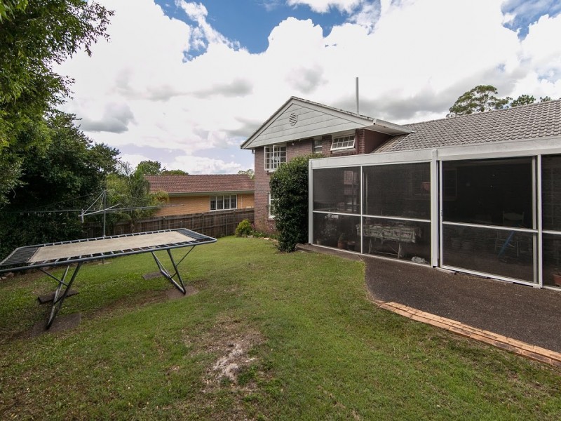 13 Kowhai Street, Kenmore QLD 4069