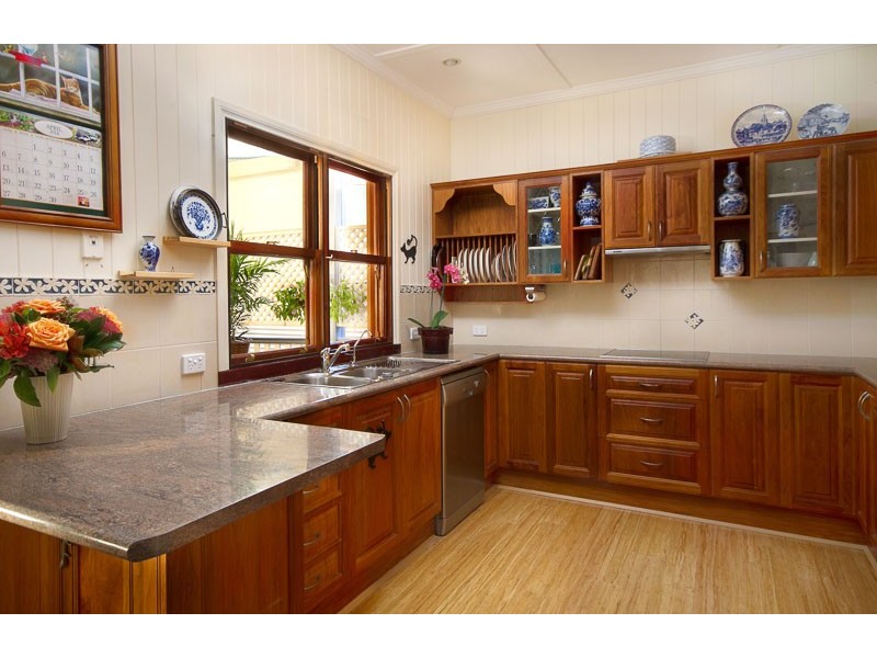 174 Simpsons Road, Bardon QLD 4065