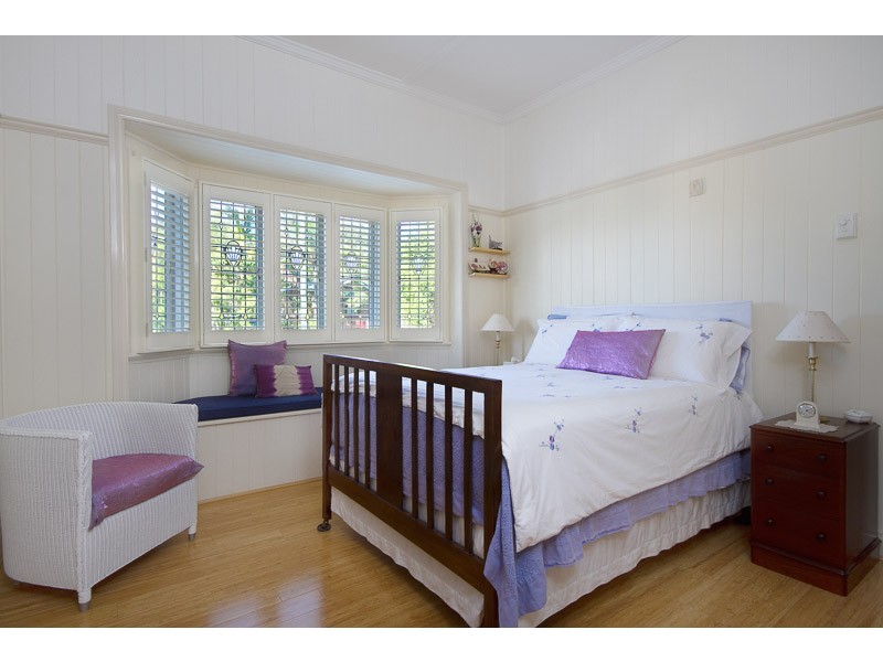 174 Simpsons Road, Bardon QLD 4065