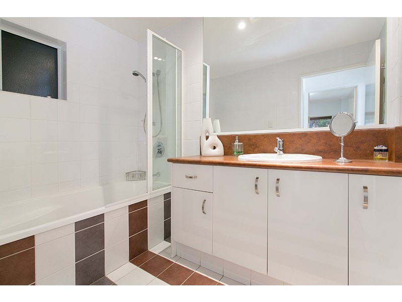 42a Grays Road, Hamilton QLD 4007