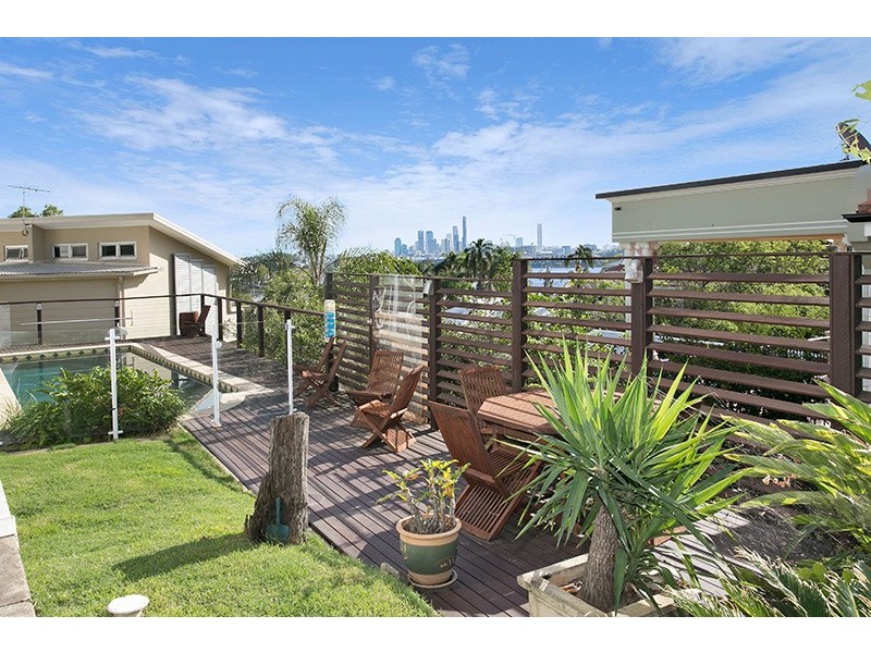 42a Grays Road, Hamilton QLD 4007