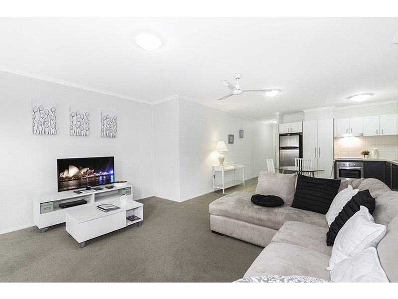 67/15 Goodwin Street, Kangaroo Point QLD 4169