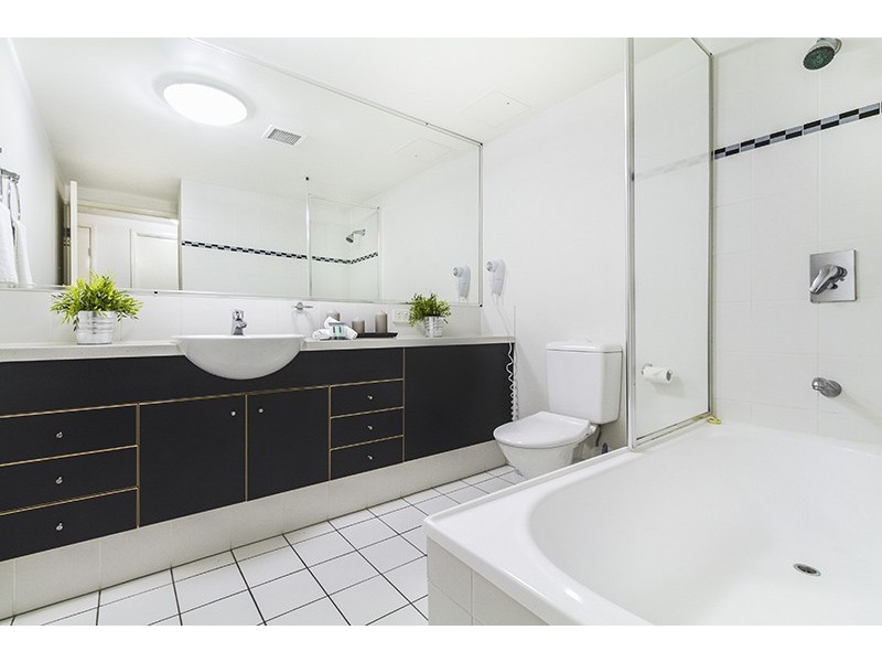 67/15 Goodwin Street, Kangaroo Point QLD 4169