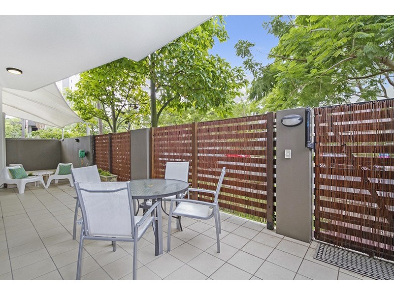 67/15 Goodwin Street, Kangaroo Point QLD 4169