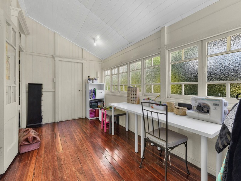 32 Haughton St, Red Hill QLD 4059