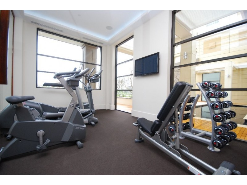 39 Castlebar Street, Kangaroo Point QLD 4169