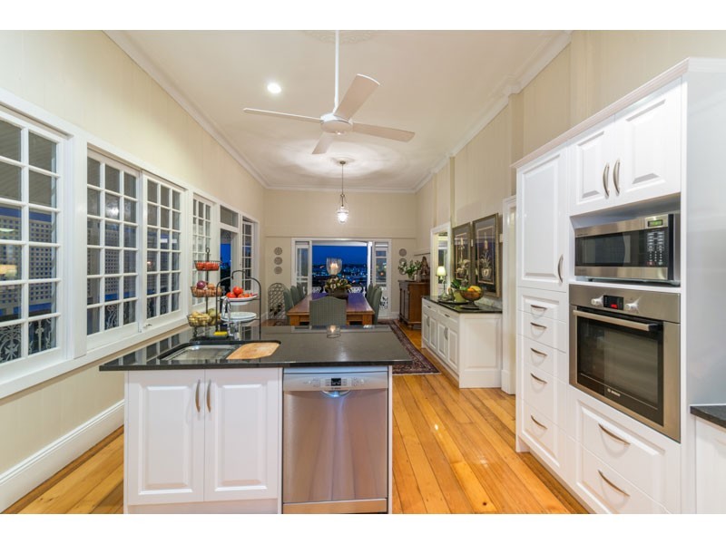 26 Cambridge Street, Red Hill QLD 4059