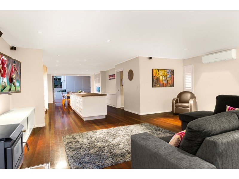 40 Barnett Road, Bardon QLD 4065