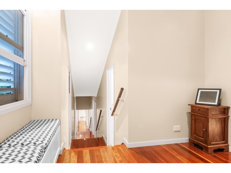 40 Barnett Road, Bardon QLD 4065