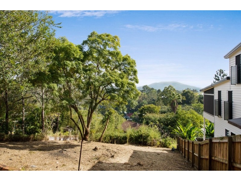 47 Simpsons Road, Bardon QLD 4065