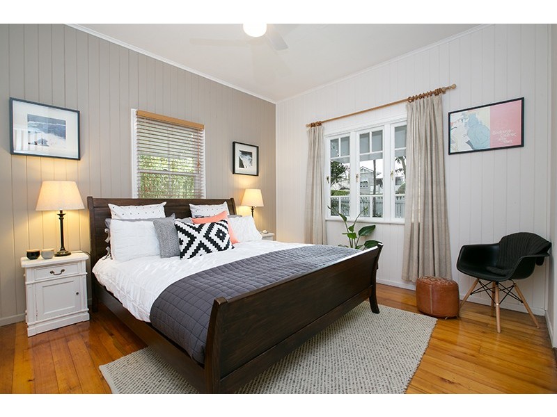 147 Ashgrove Avenue, Ashgrove QLD 4060
