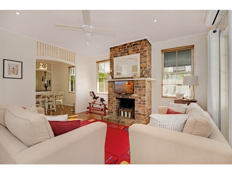 24 Carmel Street, Bardon QLD 4065