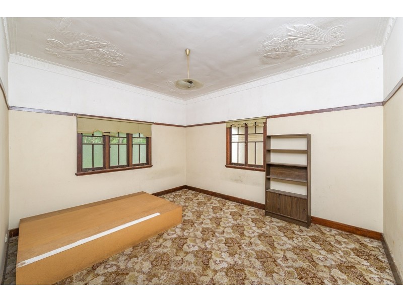 20 Hartfield Drive, Bardon QLD 4065