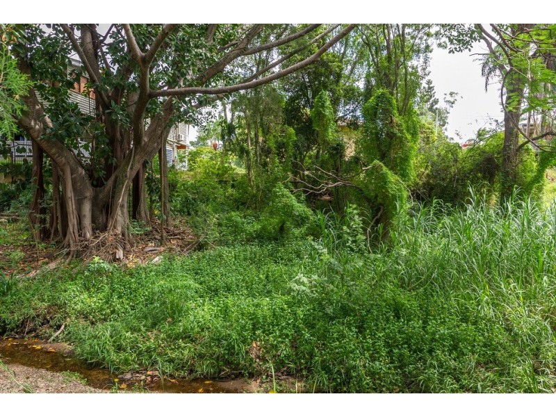 20 Hartfield Drive, Bardon QLD 4065