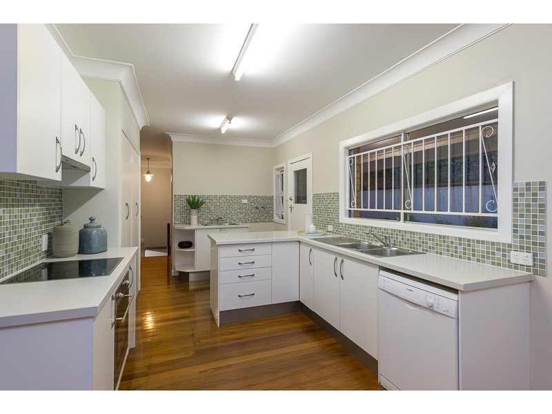 33 Rambler Street, Bardon QLD 4065