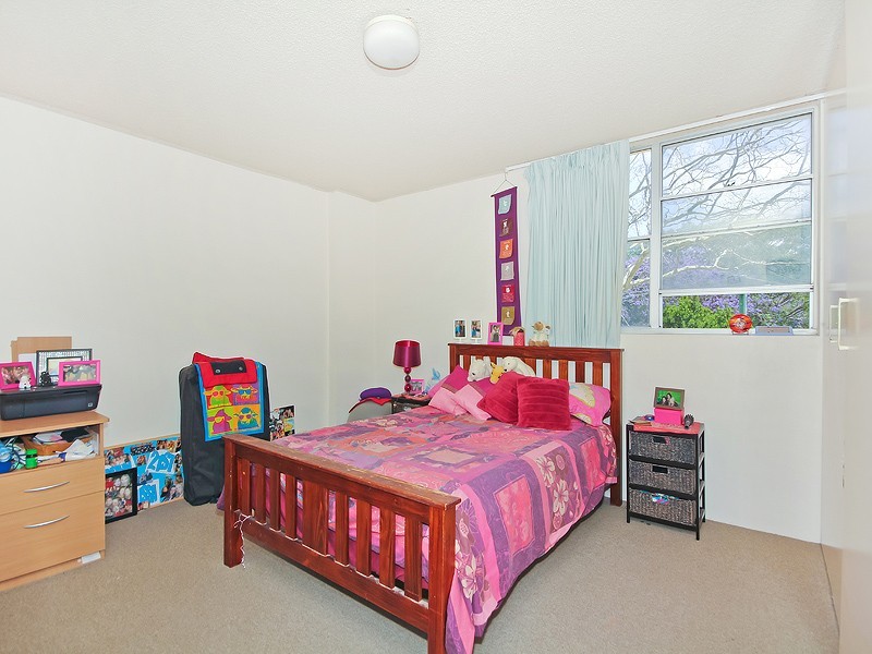 7/36 Jerdanefield Road, St Lucia QLD 4067