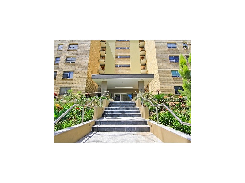 7/36 Jerdanefield Road, St Lucia QLD 4067