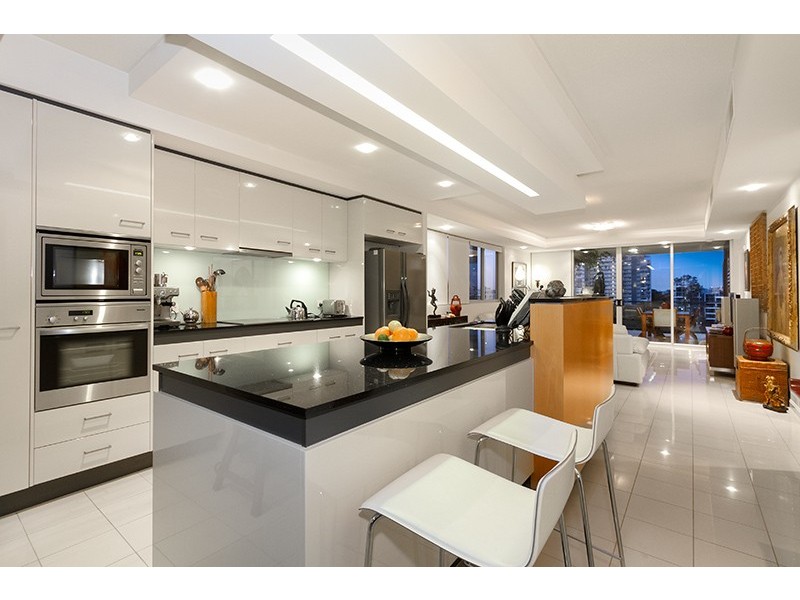 98 Thorn Street, Kangaroo Point QLD 4169