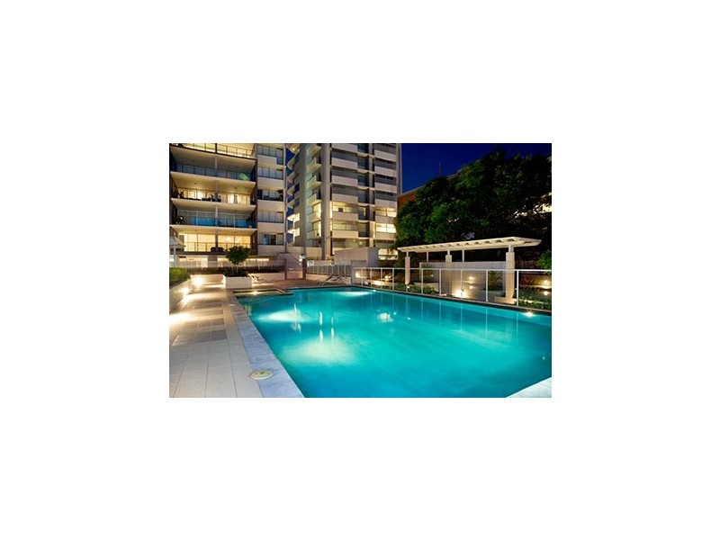 98 Thorn Street, Kangaroo Point QLD 4169