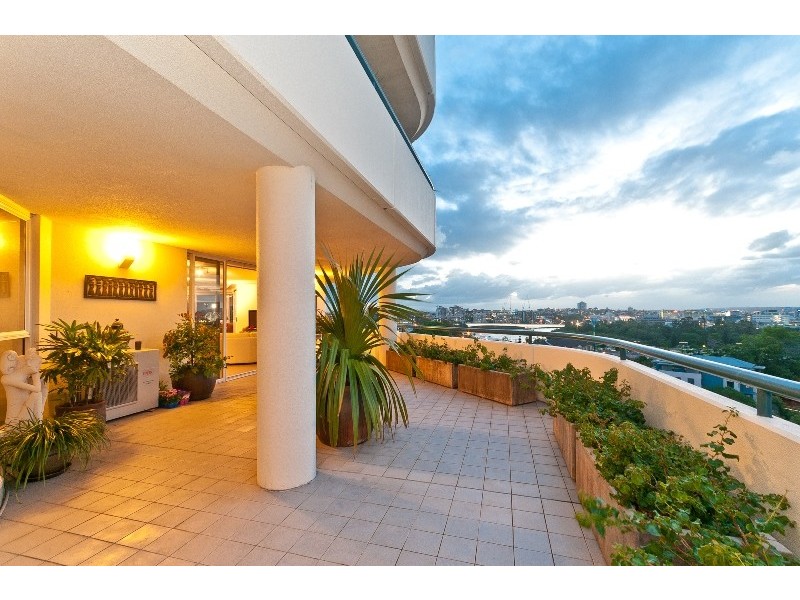 57 Lambert Street, Kangaroo Point QLD 4169