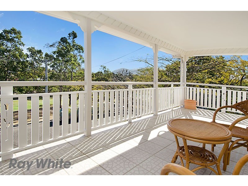 39 Crown Street, Bardon QLD 4065