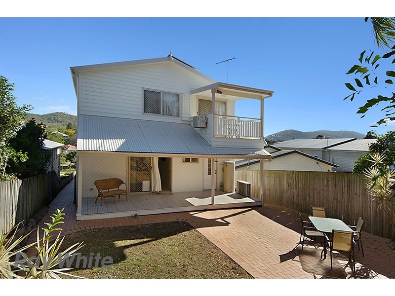 39 Crown Street, Bardon QLD 4065