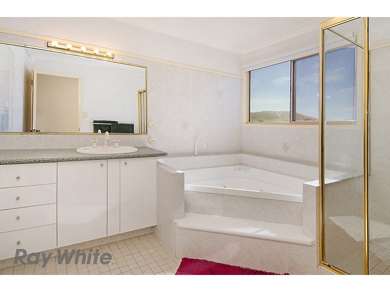 39 Crown Street, Bardon QLD 4065