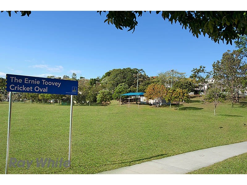 39 Crown Street, Bardon QLD 4065