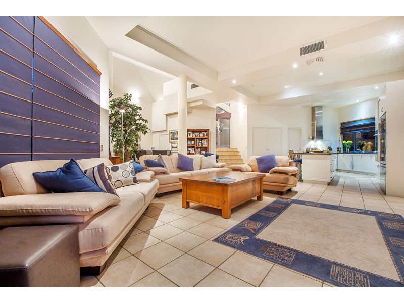 1 Flametree Street, Bridgeman Downs QLD 4035