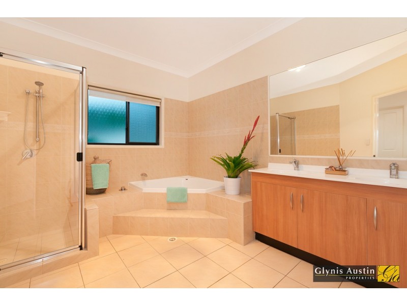 53 Kays Road, The Gap QLD 4061