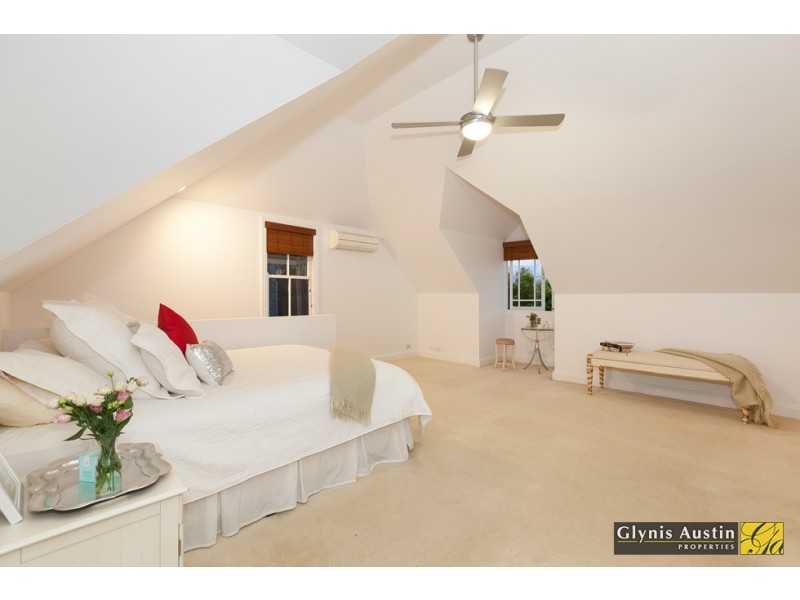 18 Addison Street, Red Hill QLD 4059