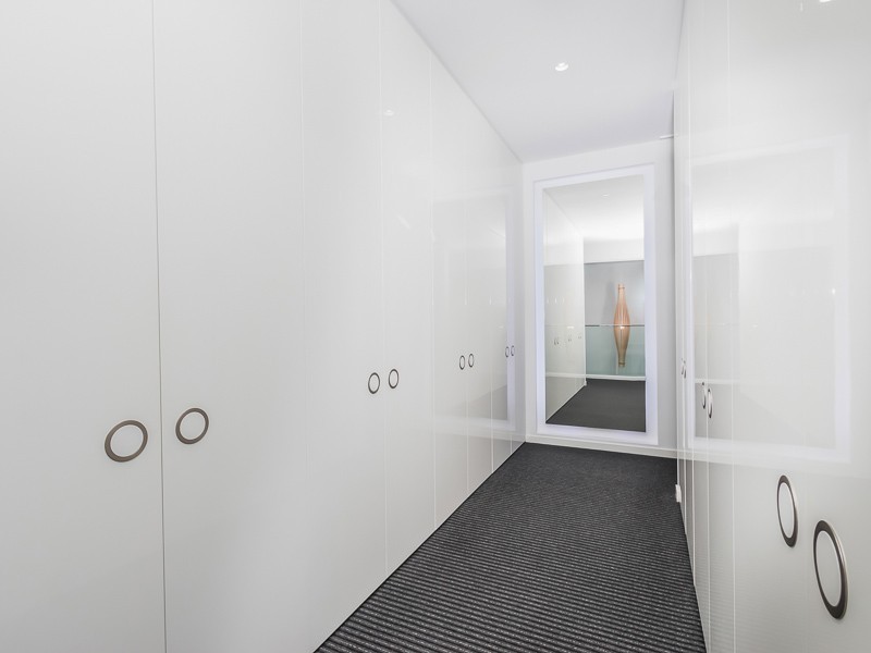 9 Thomas Street, Auchenflower QLD 4066