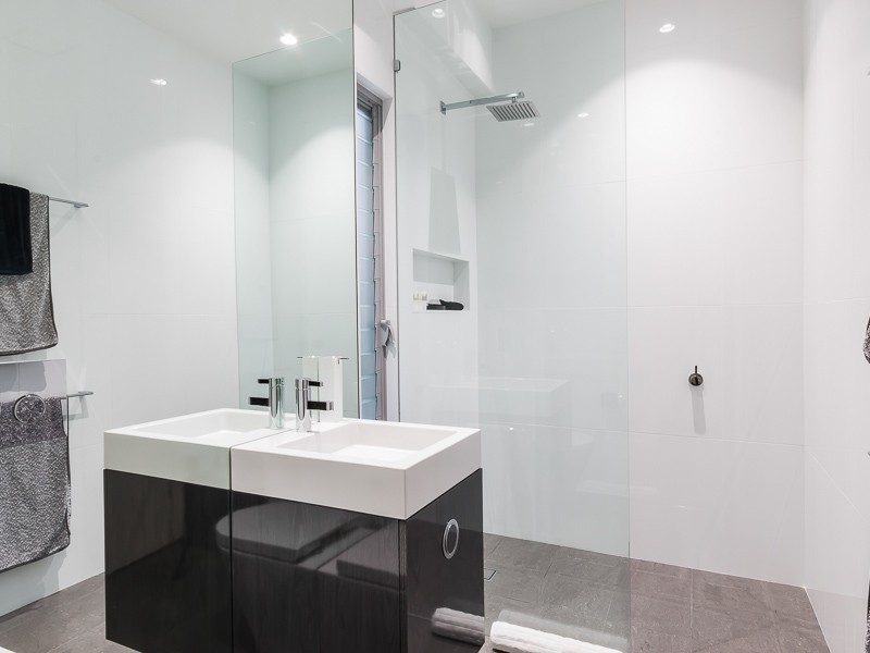 9 Thomas Street, Auchenflower QLD 4066