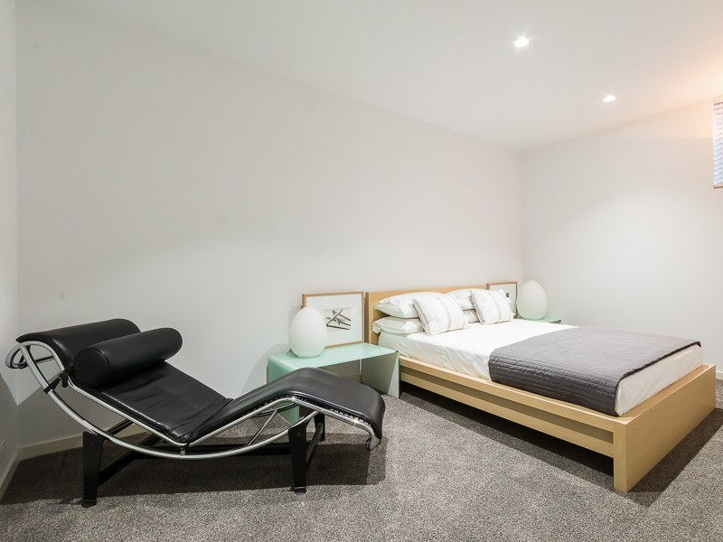 9 Thomas Street, Auchenflower QLD 4066