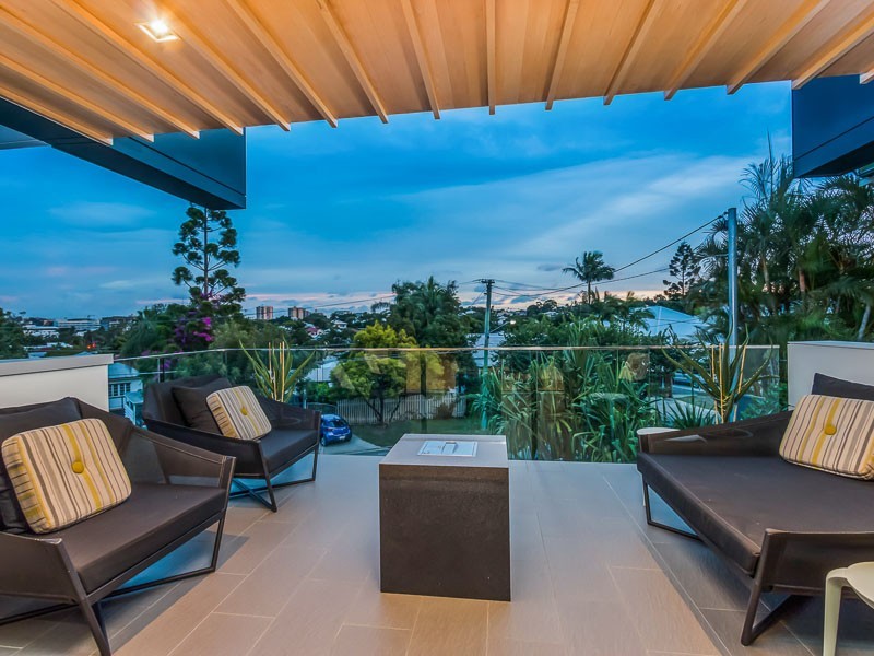 9 Thomas Street, Auchenflower QLD 4066