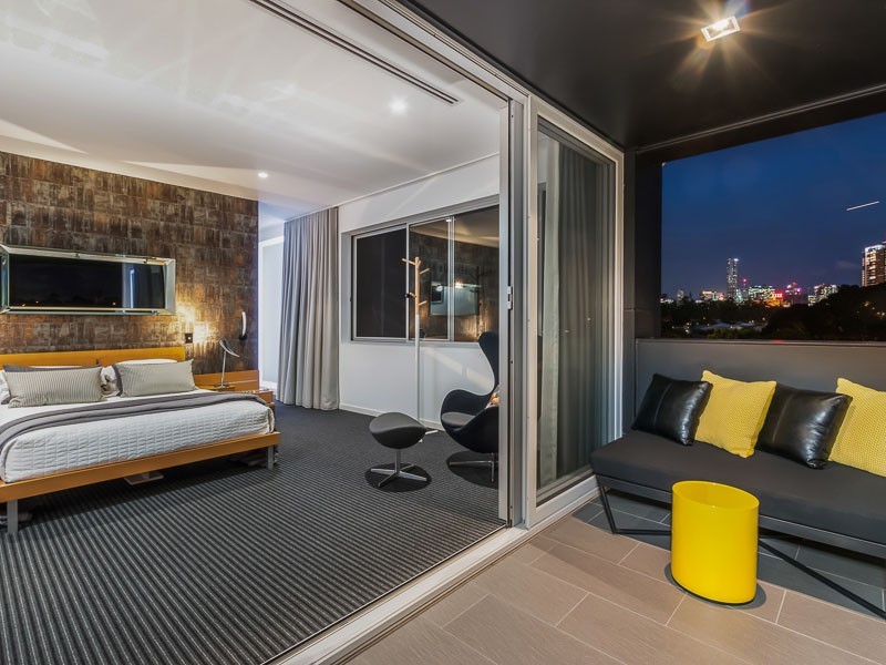 9 Thomas Street, Auchenflower QLD 4066